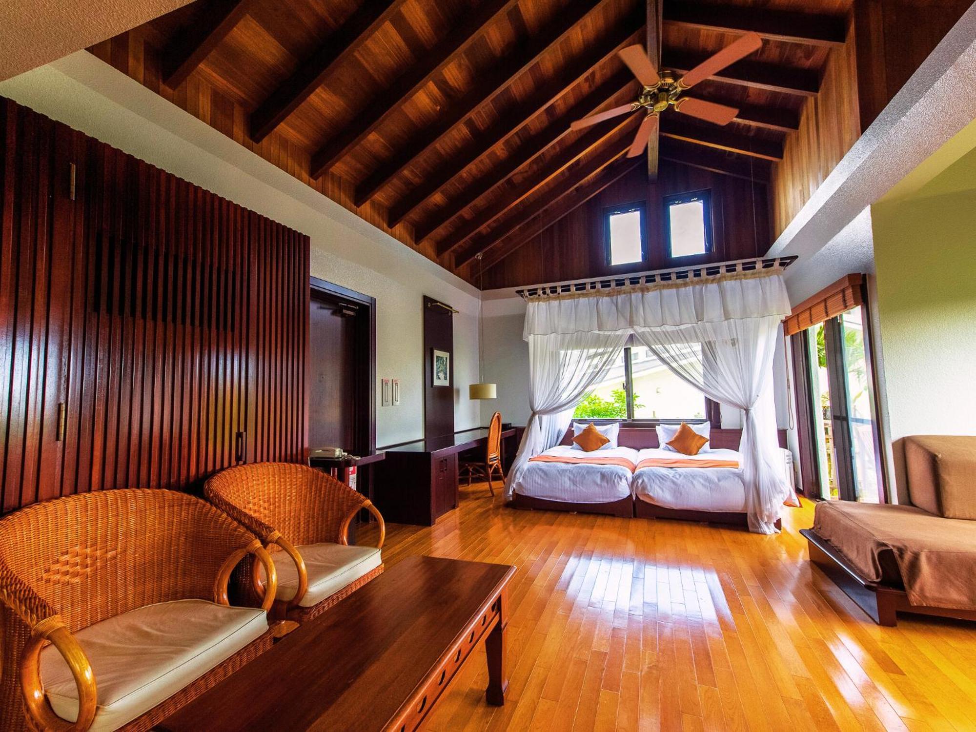Livemax Amms Canna Resort Villa Ginoza Esterno foto